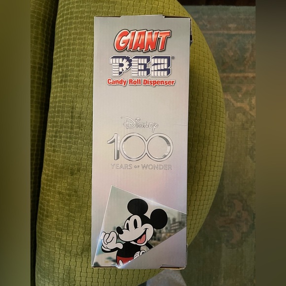 Giant Mickey Mouse Platinum D100 PEZ Candy Roll Dispenser - Picture 3 of 4